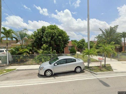 740 Ne 4th Pl, Hialeah, FL, 33010 | Card Image
