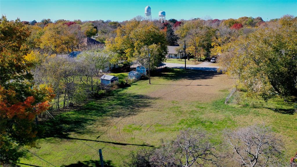 Hulme St, Bowie, TX 76230