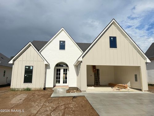 111 Fountain Meadow Dr, Broussard, LA, 70518-7841 | Card Image