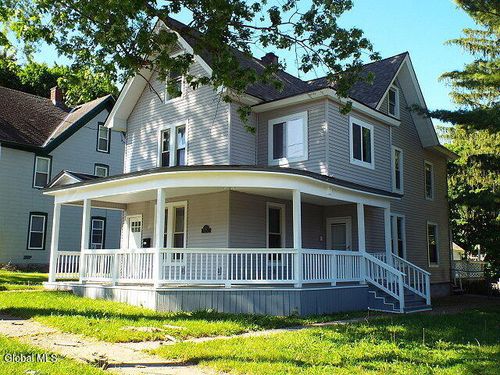 105 Burton St, Johnstown, NY, 12095-2026 | Card Image