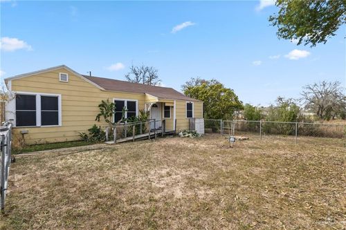 615 Iowa St, Mercedes, TX, 78570-3225 | Card Image