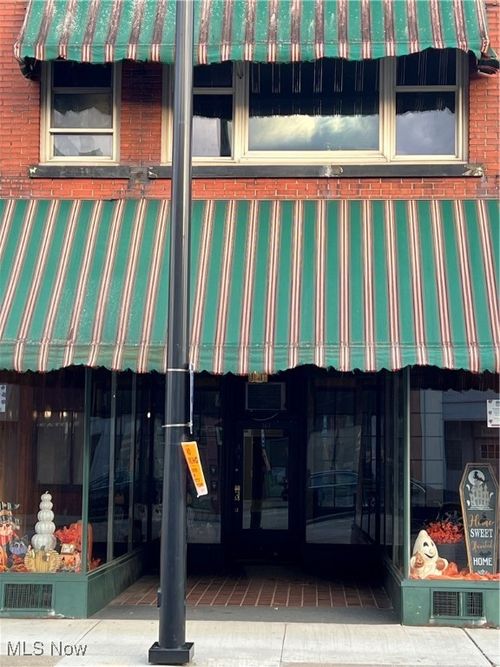 161 2nd St Nw, Barberton, OH, 44203-2541 | Card Image