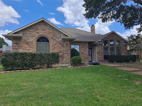 1228 Shawnee Trl, Carrollton, TX, 75007-6276 | Card Image