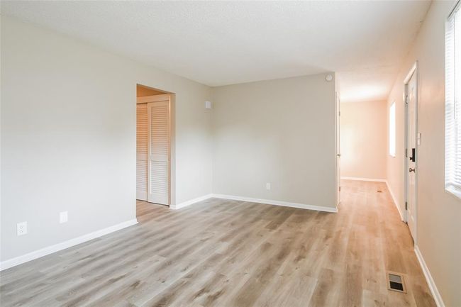 6226 E 12 Th St, House other with 4 bedrooms, 2 bathrooms and null parking in Indianapolis IN | Image 6