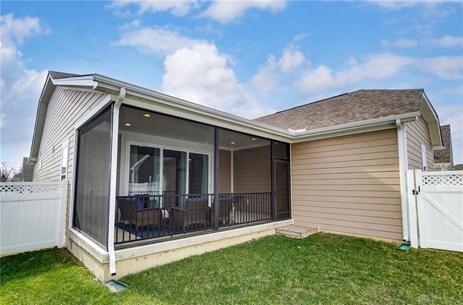 539 Bellasera Dr, House other with 3 bedrooms, 3 bathrooms and null parking in Sugarcreek Township OH | Image 71