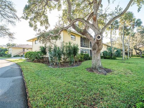 apt-i8-400 18th St, Vero Beach, FL, 32960-0836 | Card Image