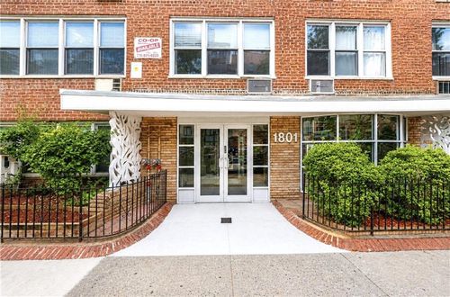 5f-1801 Ocean Ave, Brooklyn, NY, 11230-6230 | Card Image