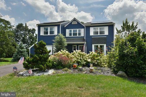 17 Ruhl Dr, PERKASIE, PA, 18944-4142 | Card Image