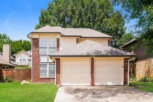 922 Ramblewood Dr, Lewisville, TX, 75067-4236 | Card Image
