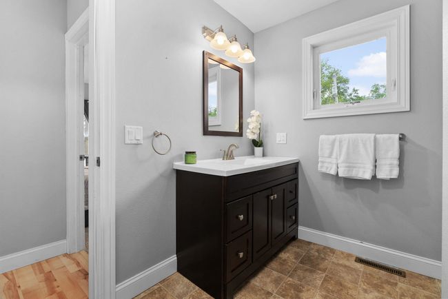 203 Weaver St, House other with 3 bedrooms, 2 bathrooms and null parking in RIDGEWAY WI | Image 13