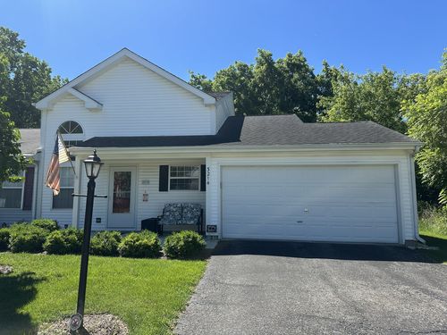 3214 Debra Dr, Island Lake, IL, 60042-9018 | Card Image