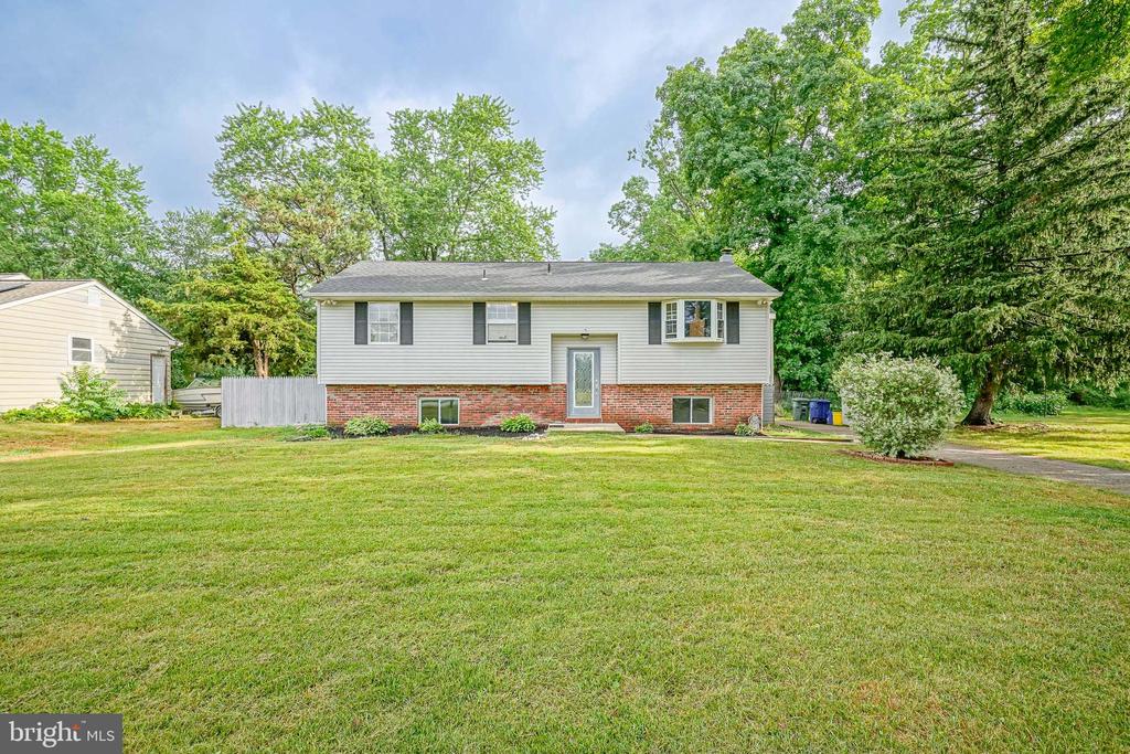 Sheridan Ave, Franklinville, NJ 08322