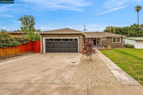 3637 Hazelwood St, Vallejo, CA, 94591-6658 | Card Image
