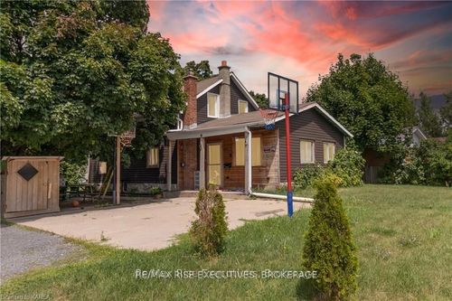 96 Drennan St, Kingston, ON, K7K2S3 | Card Image