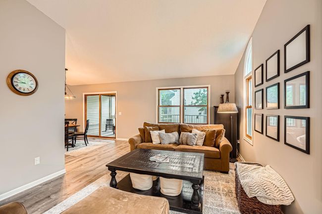 4271 Boulder Ridge Pt, Townhouse with 3 bedrooms, 2 bathrooms and null parking in Eagan MN | Image 4