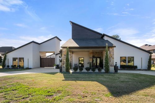 1130 The Shores Dr, Corsicana, TX, 75109-9654 | Card Image