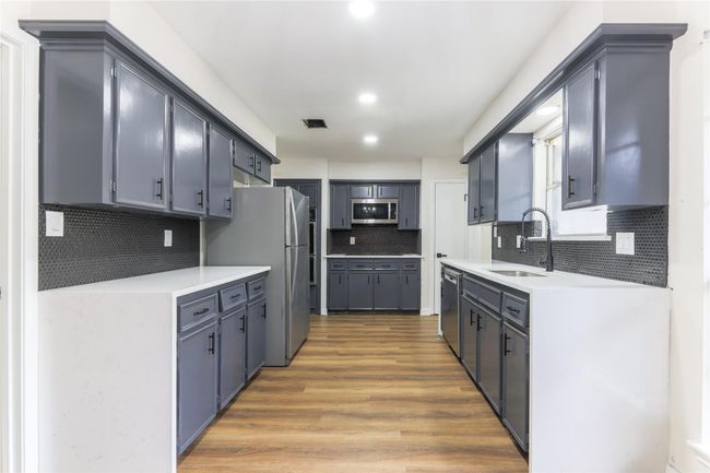 18022 Blundell Dr, House other with 4 bedrooms, 2 bathrooms and 2 parking in Spring TX | Image 7