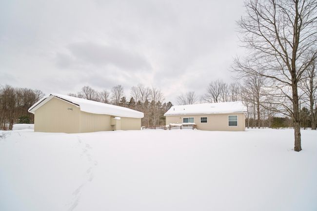 Exterior views | Image 43