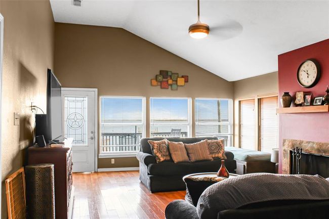 1437 John St, House other with 2 bedrooms, 3 bathrooms and null parking in San Leon TX | Image 31