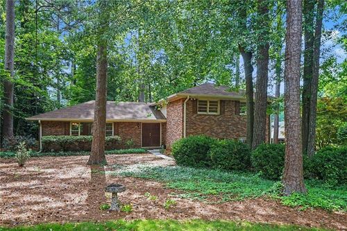 2113 Lavista Cir, Tucker, GA, 30084-5412 | Card Image