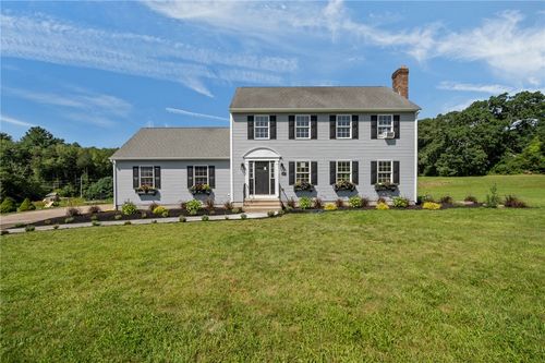 45 Pleasant View Dr, Hope Valley, RI, 02832-1289 | Card Image