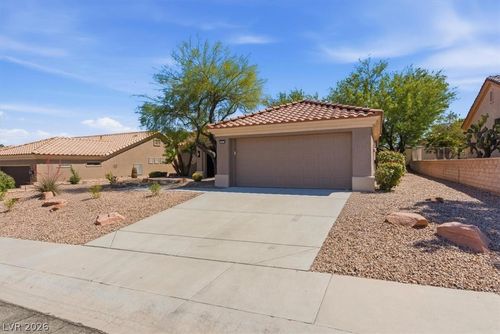 10013 Cresent Creek Dr, Las Vegas, NV, 89134-7603 | Card Image