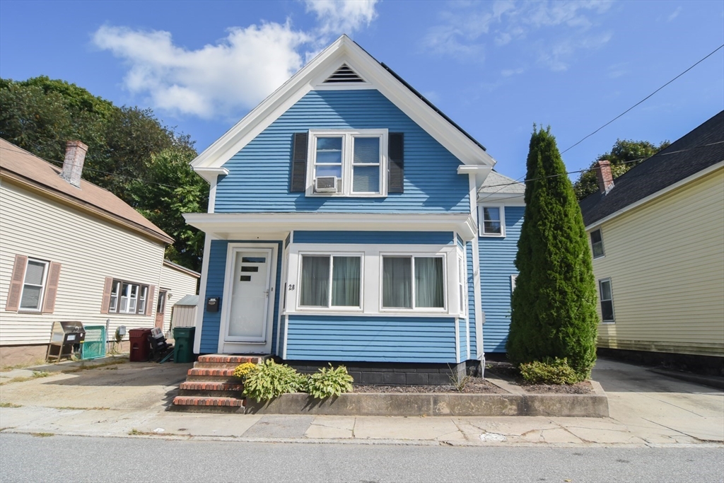 Court St, Lowell, MA 01852