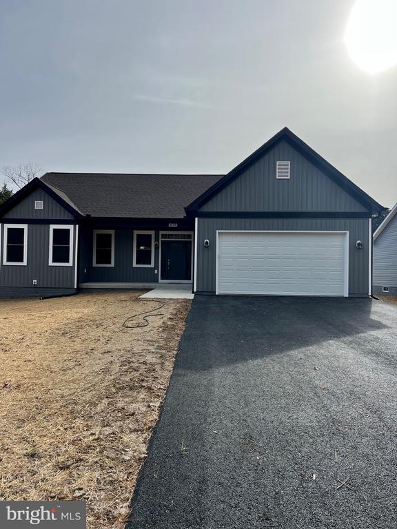 Glebe Harbor Dr, Montross, VA 22520