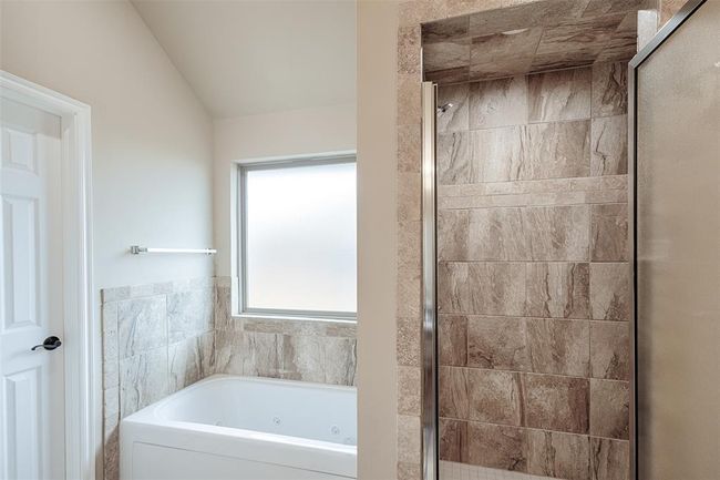2024 W Black Powder Way, House other with 4 bedrooms, 2 bathrooms and null parking in Mustang OK | Image 17