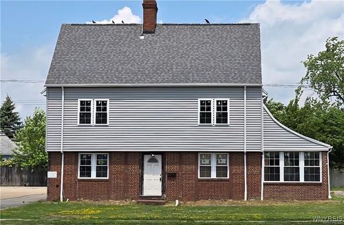 2572 Sheridan Dr, Tonawanda, NY, 14150-9412 | Card Image