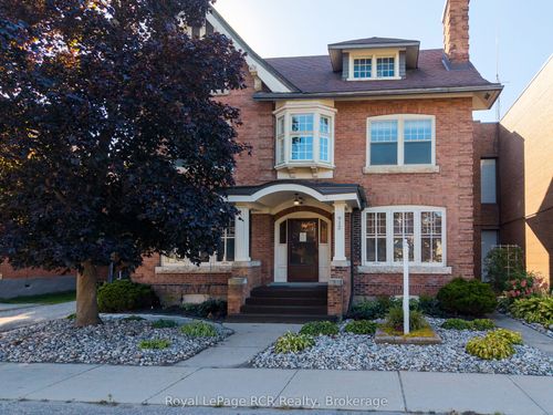 912 2nd Ave W, Owen Sound, ON, N4K4M7 | Card Image