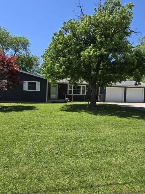 106 Bruce Street, Villa Grove, IL, 61956 | Card Image