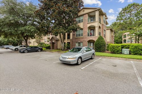1527-7800 Point Meadows Dr, JACKSONVILLE, FL, 32256-4606 | Card Image