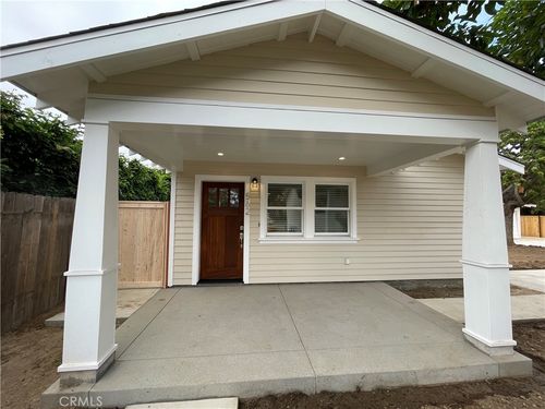 562 E Van Bibber Ave, Orange, CA, 92866-2028 | Card Image