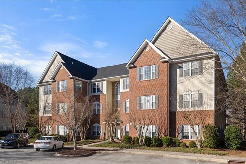 apt-102-6901 Hanesbrook Cir, Clemmons, NC, 27012-7834 | Card Image