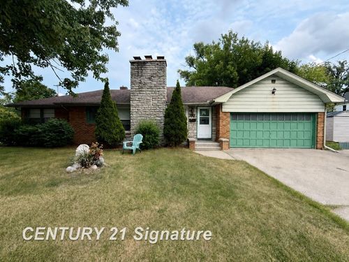 2116 Barnard St, Saginaw, MI, 48602-5001 | Card Image