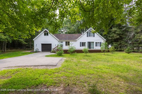 204 Reindeer Dr, Prudenville, MI, 48651-9558 | Card Image