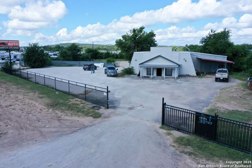 8491 Us Highway 281 N, Spring Branch, TX, 78070-5789 | Card Image