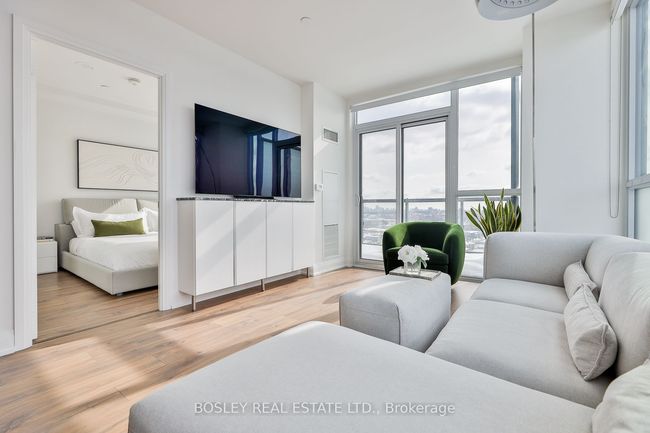 2109 - 1461 Lawrence Ave W, Condo with 3 bedrooms, 3 bathrooms and null parking in Toronto ON | Image 21