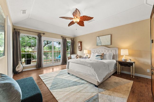 558 Peterson Ln, House other with 4 bedrooms, 3 bathrooms and 5 parking in Lakeway TX | Image 15