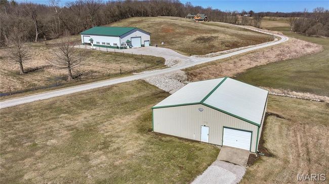 2445 Seiler Rd, House other with 3 bedrooms, 5 bathrooms and 2 parking in Alton IL | Image 10