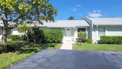 3804 34 Th Ave W, Condo with 2 bedrooms, 2 bathrooms and null parking in Bradenton FL | Image 1