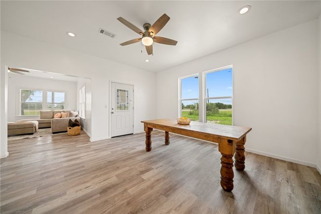 598 Business Highway 77, Home with 3 bedrooms, 2 bathrooms and null parking in Bishop TX | Image 6