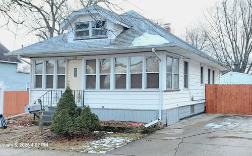 628 Monroe St, Aurora, IL, 60505-2529 | Card Image