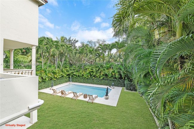 3545 E Fairview St, House other with 5 bedrooms, 6 bathrooms and null parking in Miami FL | Image 3