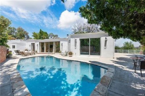 5353 Shirley Ave, Tarzana, CA, 91356-2908 | Card Image