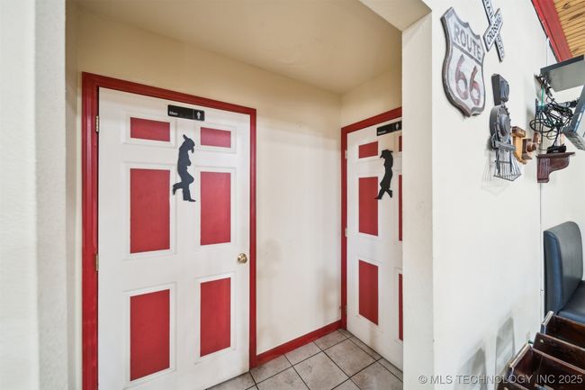 620 N J M Davis Blvd, Home with 0 bedrooms, 0 bathrooms and null parking in Claremore OK | Image 22