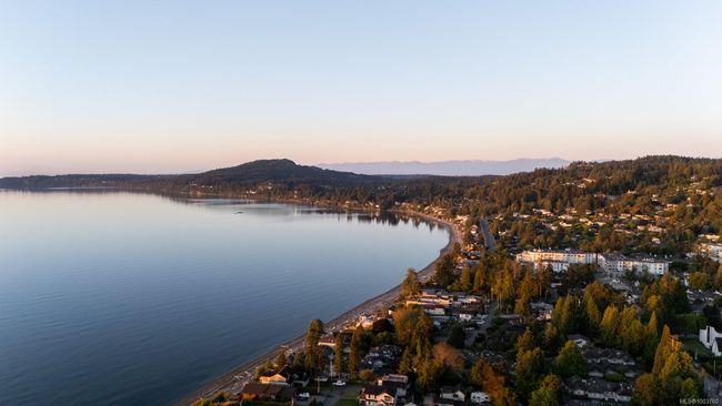 303 - 5229 Cordova Bay Rd, Condo with 2 bedrooms, 2 bathrooms and 1 parking in Saanich BC | Image 35