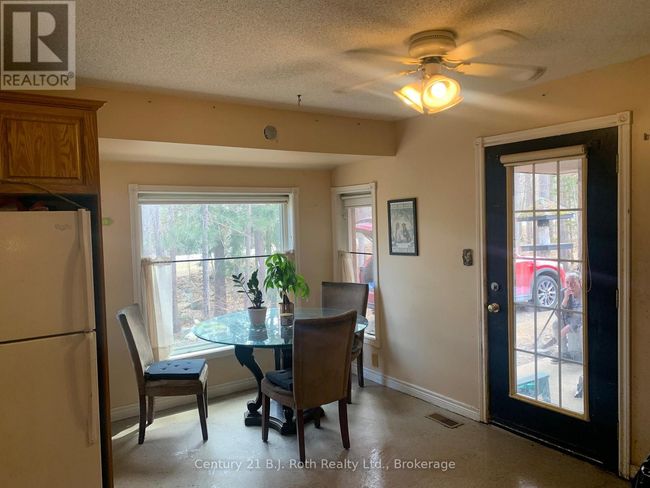 1087 Merkley Rd, House other with 2 bedrooms, 3 bathrooms and 10 parking in Gravenhurst ON | Image 13