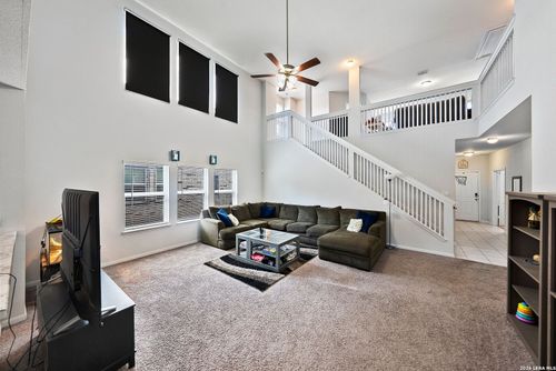 8908 Portobello Way, Converse, TX, 78109-2153 | Card Image